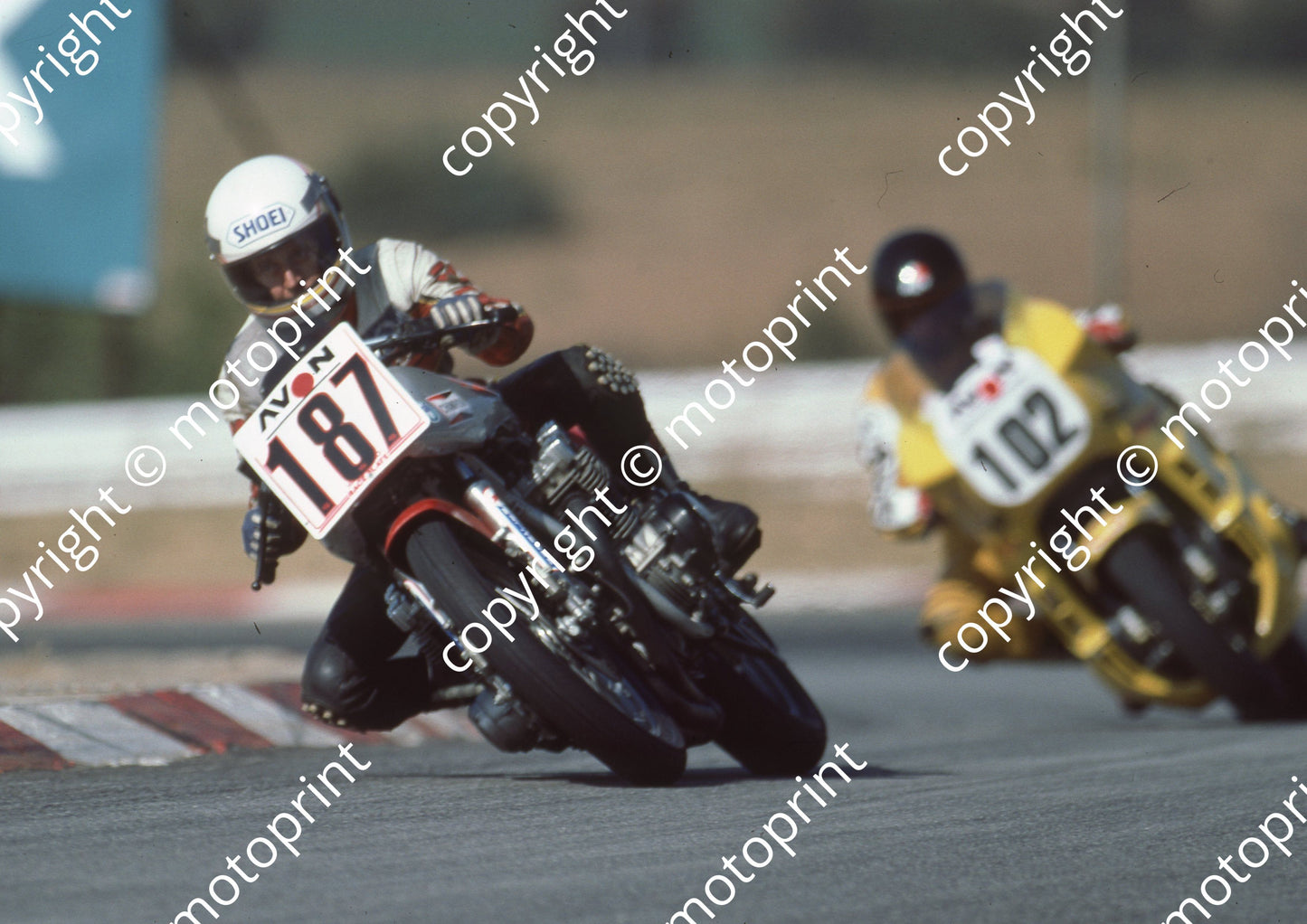 1985 Kya MC 187 Wayne Heasman Suzuki (Colin Watling Photographic) 322 (87) - Copy