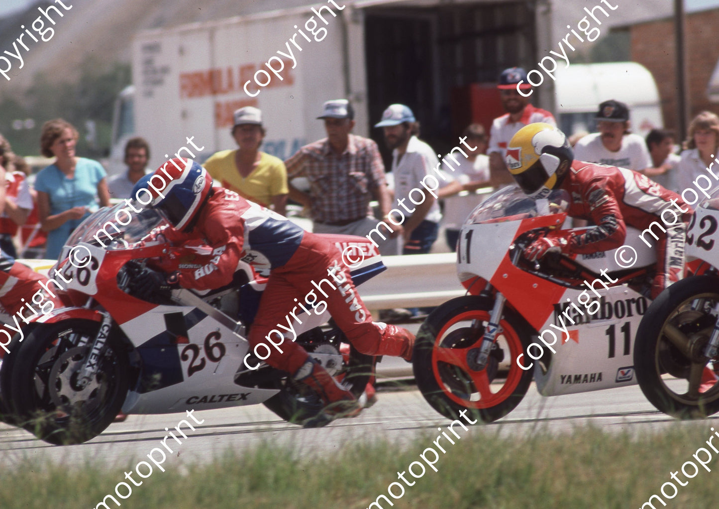 1985 Kya MC 26 Rob Petersen Honda 11 Russell Wood Yamaha TZ250 (Colin Watling Photographic) 322 (48) - Copy