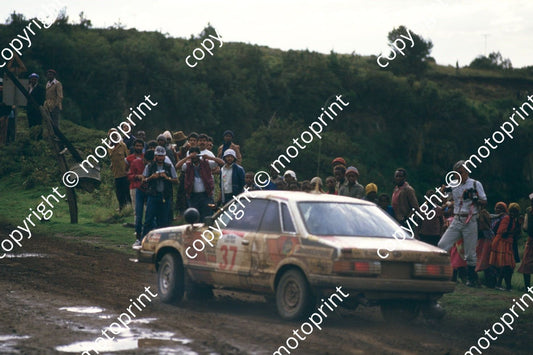 1985 Safari 37 Javaid Alam, Sivish Patel Subaru Leone 1800 (courtesy Roger Swan) (1)