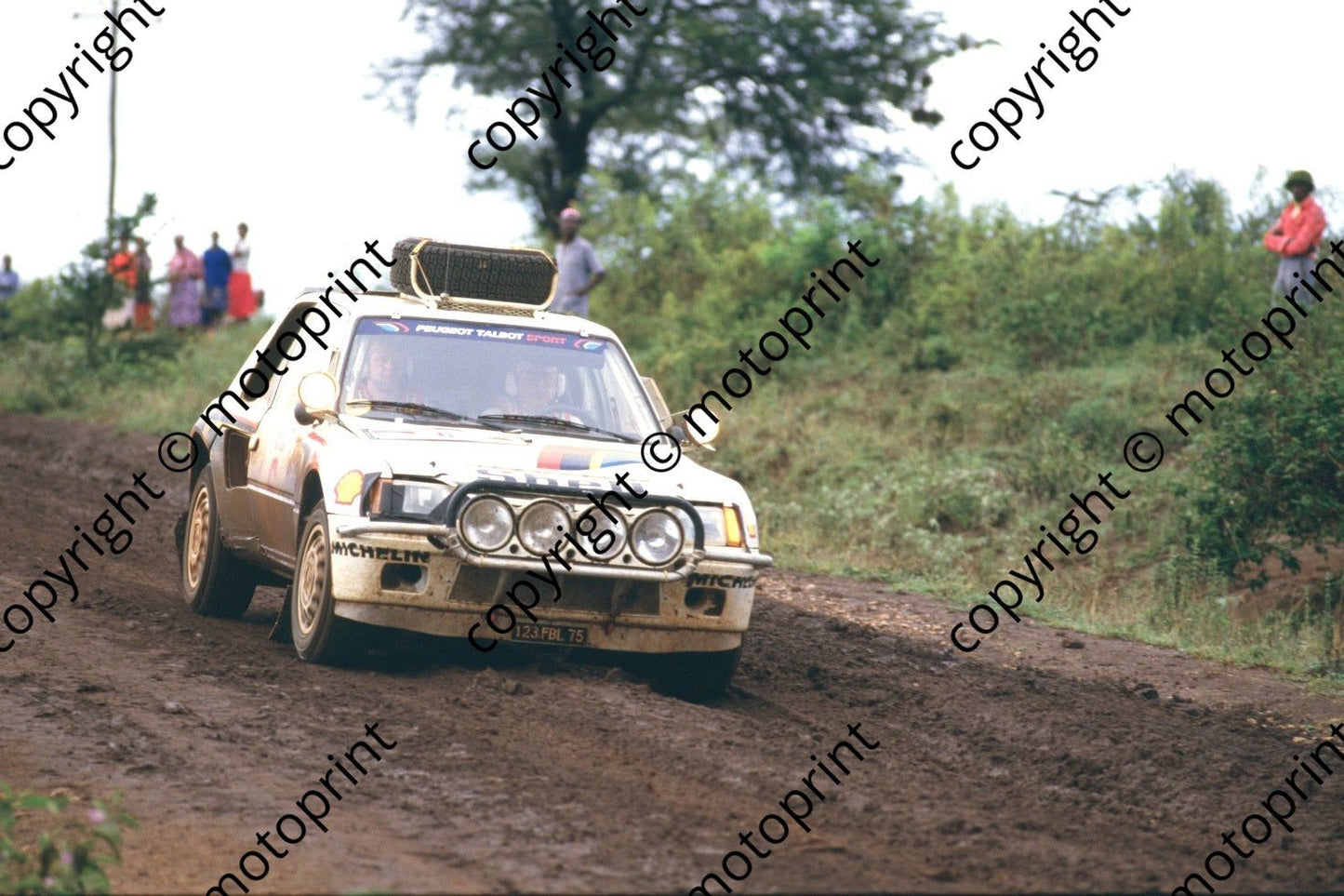 1985 Safari 6 Timo Salonen, Seppo Harjanne Peugeot 205 Turbo (courtesy Roger Swan) (8)