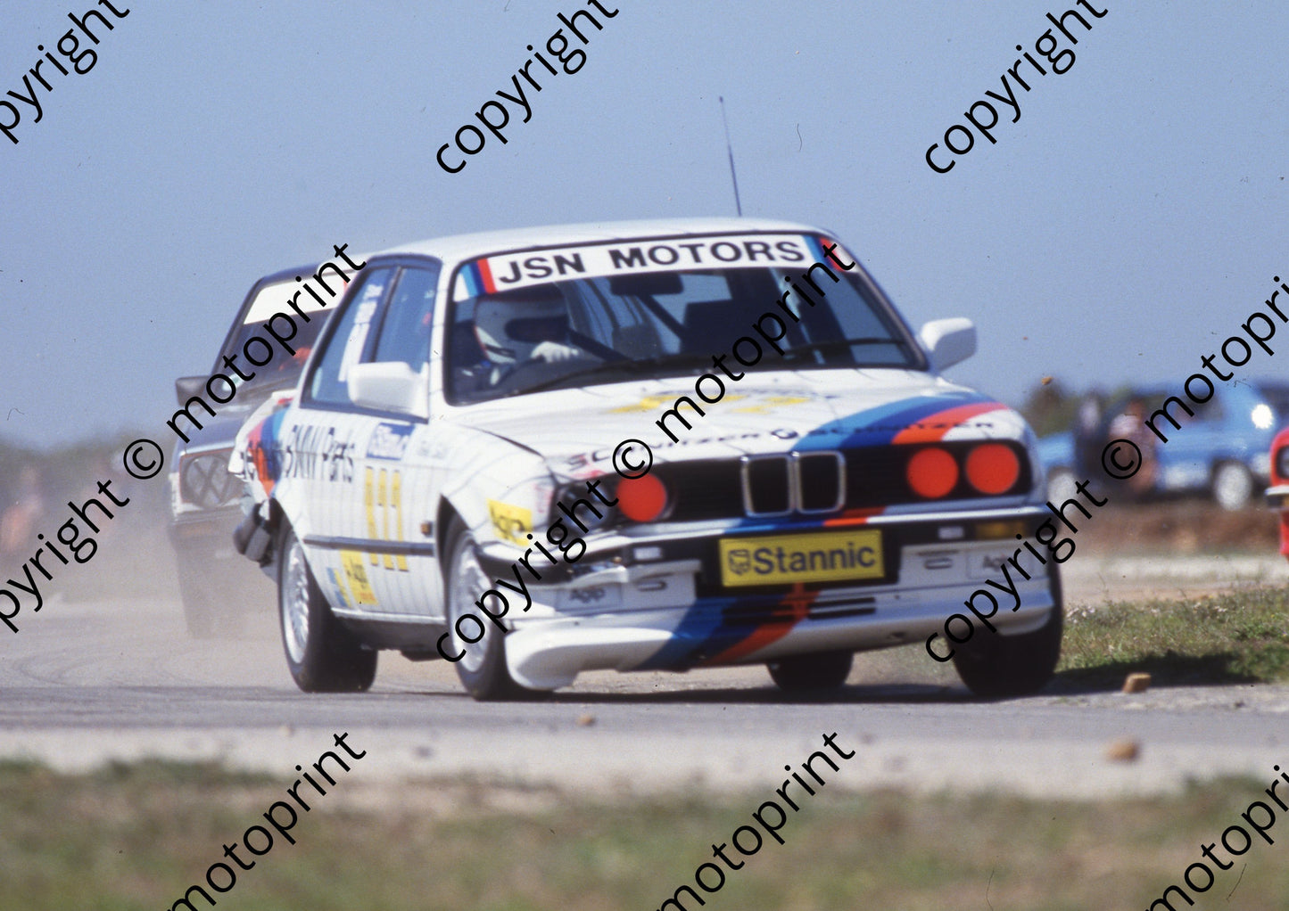 1986 Aldo Stannic 11 Robbi Smith BMW NOTE FRONT, REAR DAMAGE (Colin Watling Photographic) (20)