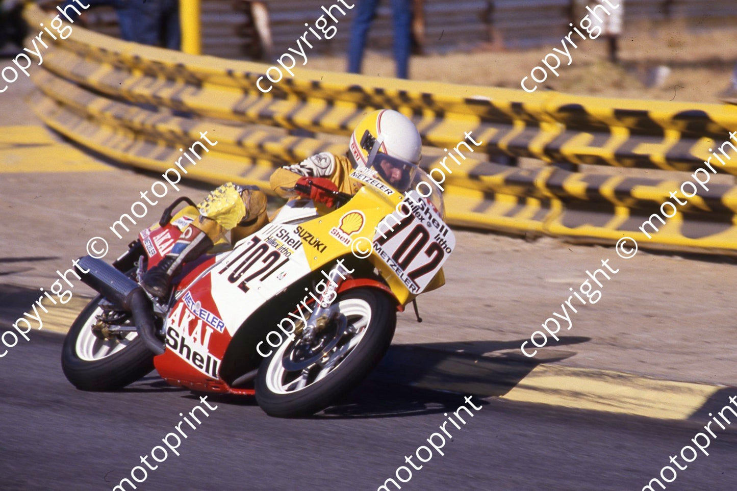 1986 Kya MC Oggi 702 Wayne Heasman Suzuki GSX750 (courtesy Roger Swan) (1)