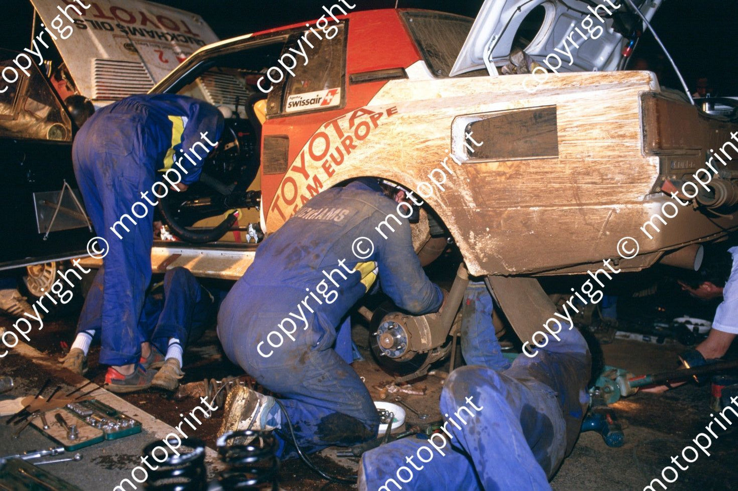 1986 Safari 2 Bjorn Waldegard, Fred Gallagher Celica Twincam night (RSwan) (15)