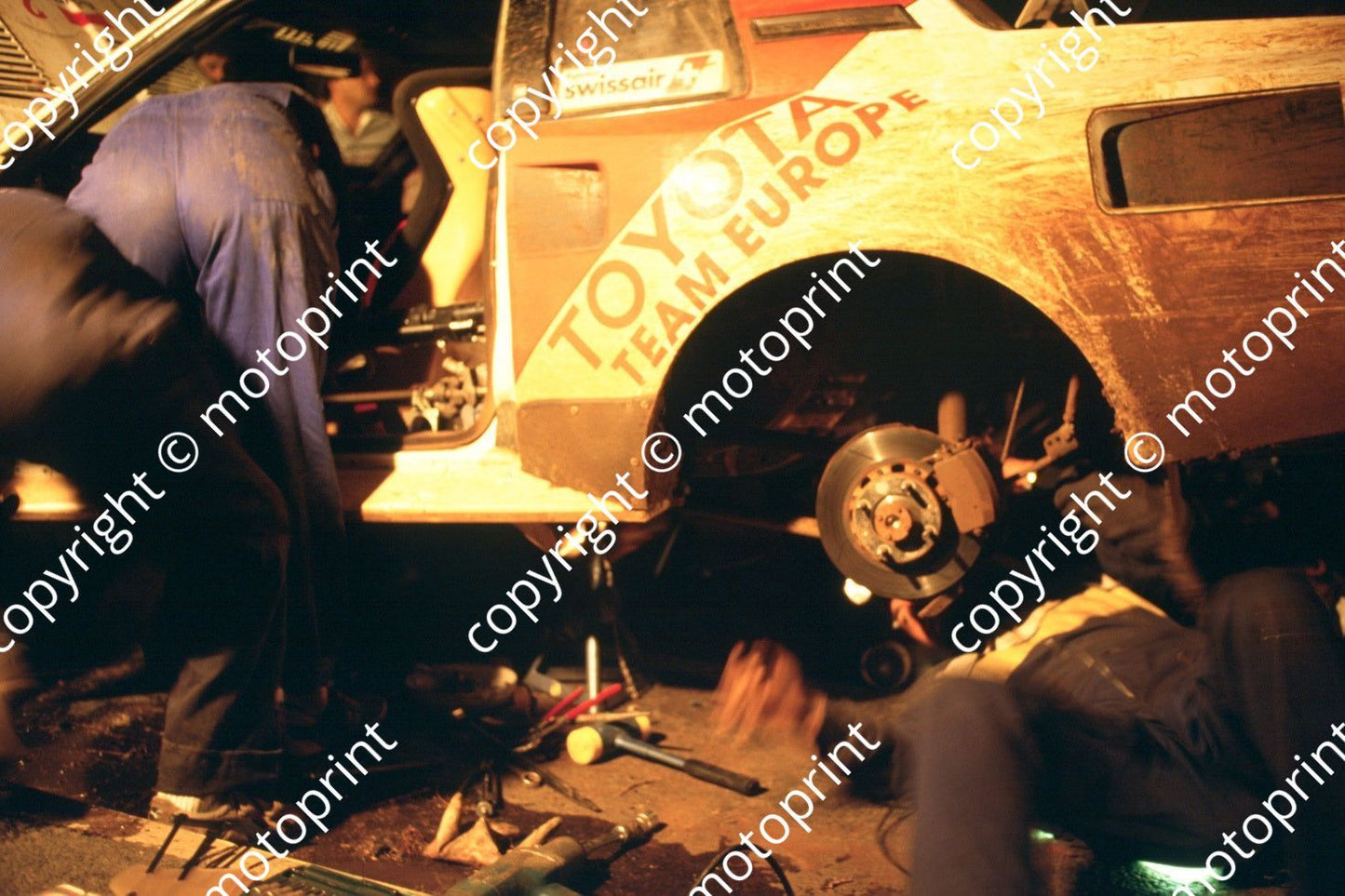 1986 Safari 2 Bjorn Waldegard, Fred Gallagher Celica Twincam night (RSwan) (3)