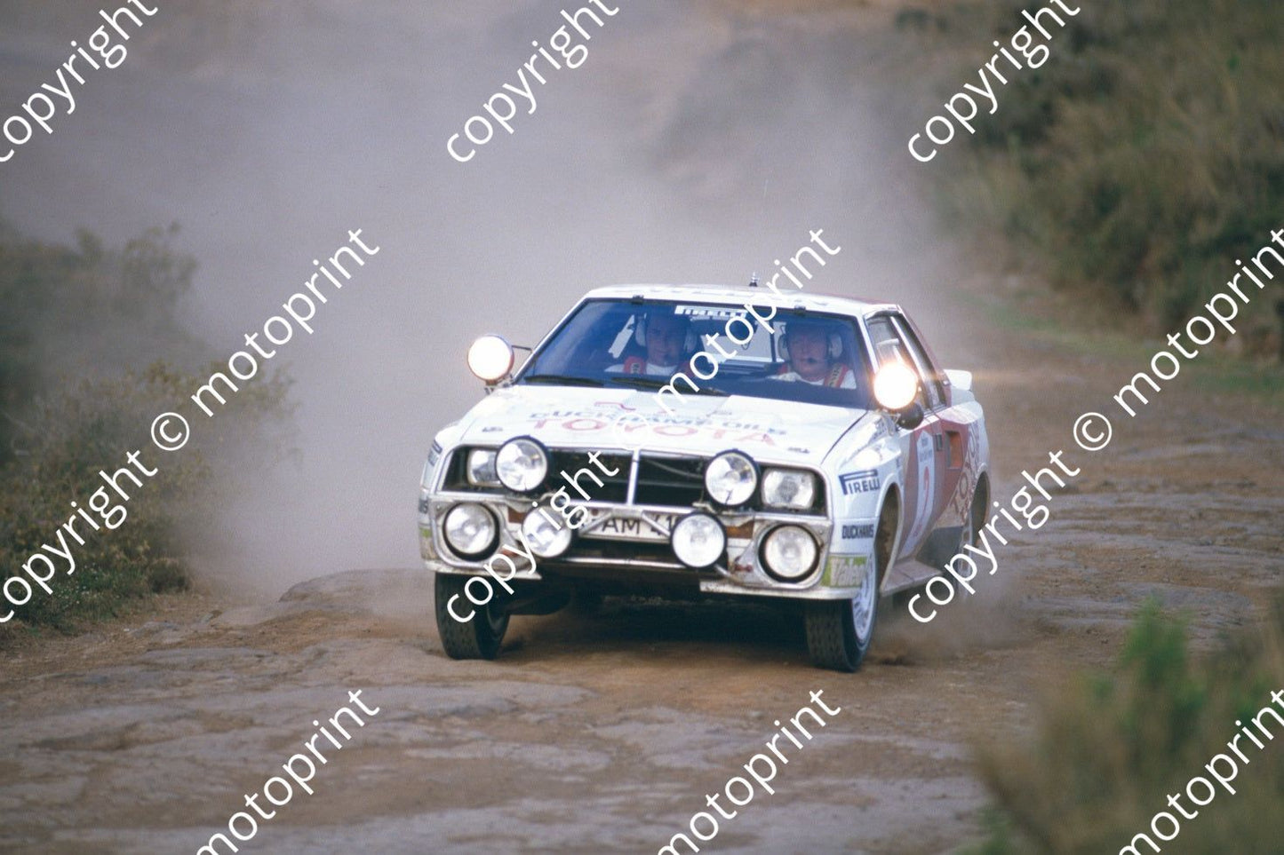 1986 Safari 2 Bjorn Waldegard, Fred Gallagher Celica Twincam turbo (RSwan) (22)