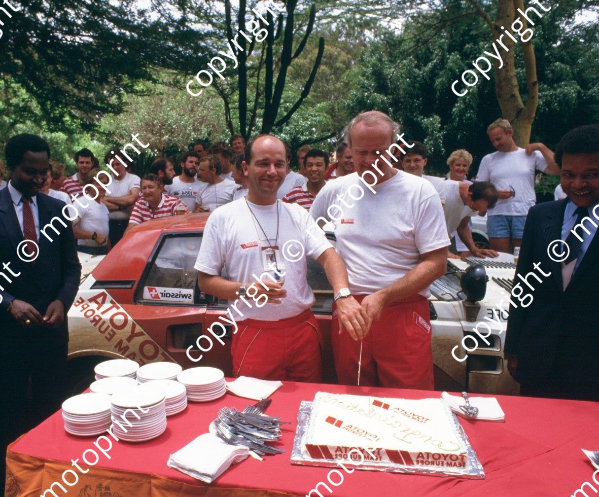 1986 Safari 2 Team Toyota Europe celebrate (courtesy Roger Swan) (1)