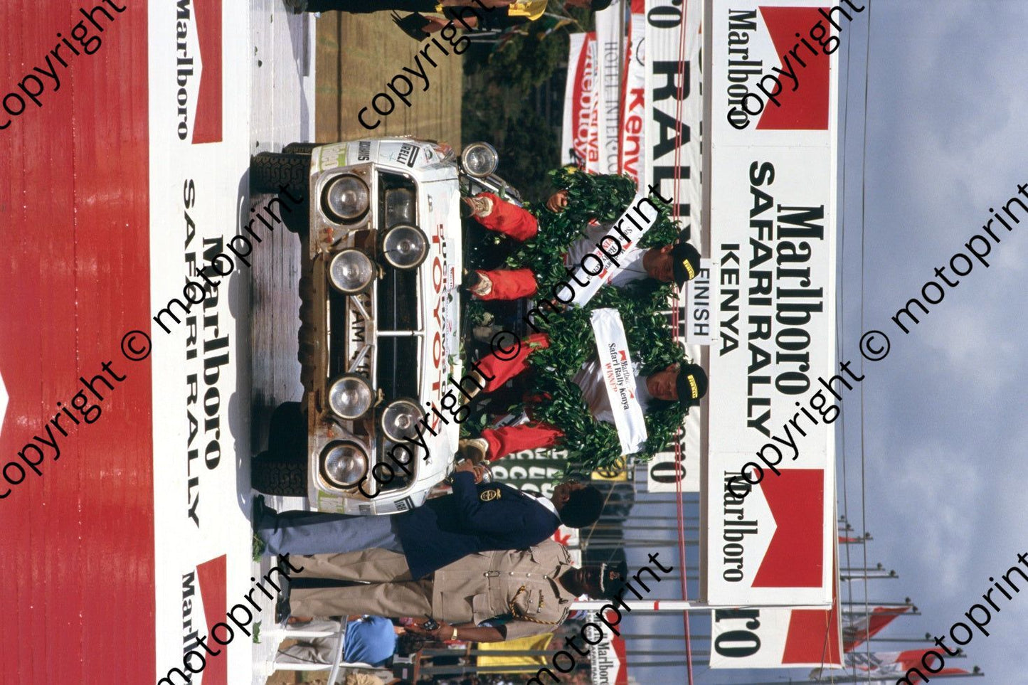 1986 Safari 2 winners Fred Gallagher, Bjorn Waldegard rostrum (courtesy Roger Swan) (477)