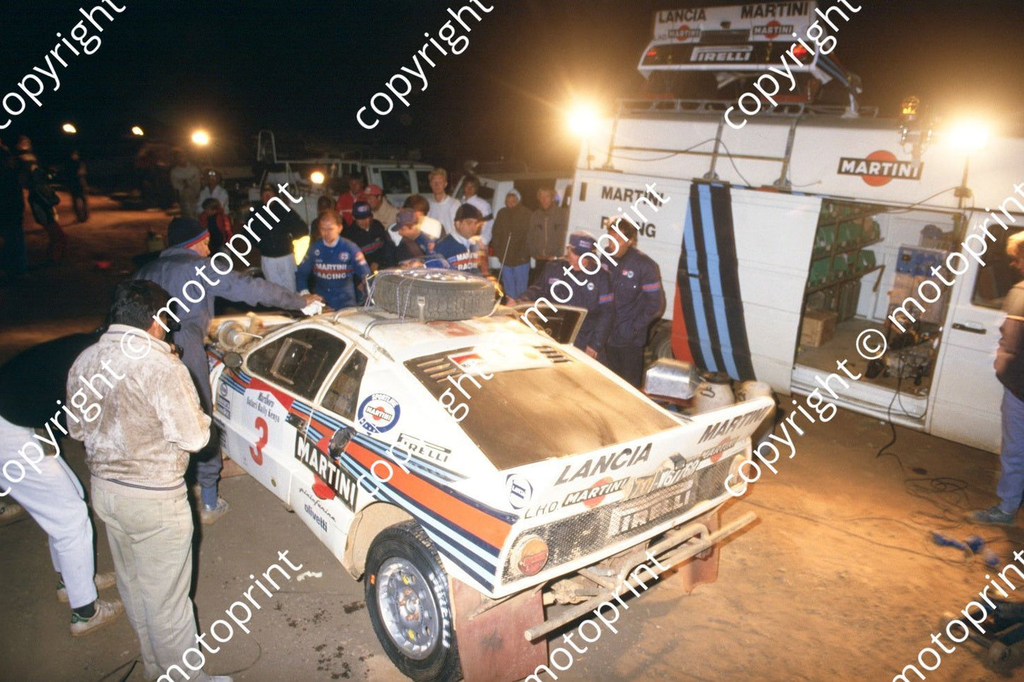 1986 Safari 3 Markku Alen, Ilkka Kivimaki Lancia 037 night (RSwan) (5)