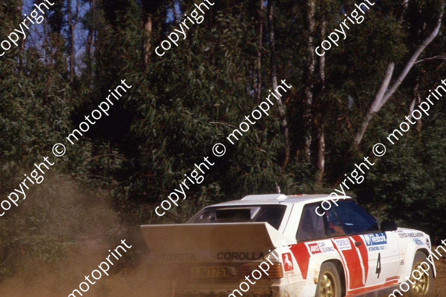 1986 Wesbank Intnl 4 Eric Sanders, Richard Leeke Toyota (courtesy Roger Swan) (15)