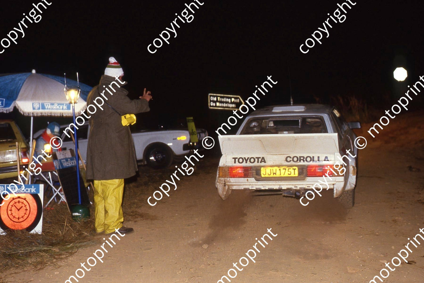 1986 Wesbank Intnl 4 Eric Sanders, Richard leeke Toyota (courtesy Roger Swan) (7)