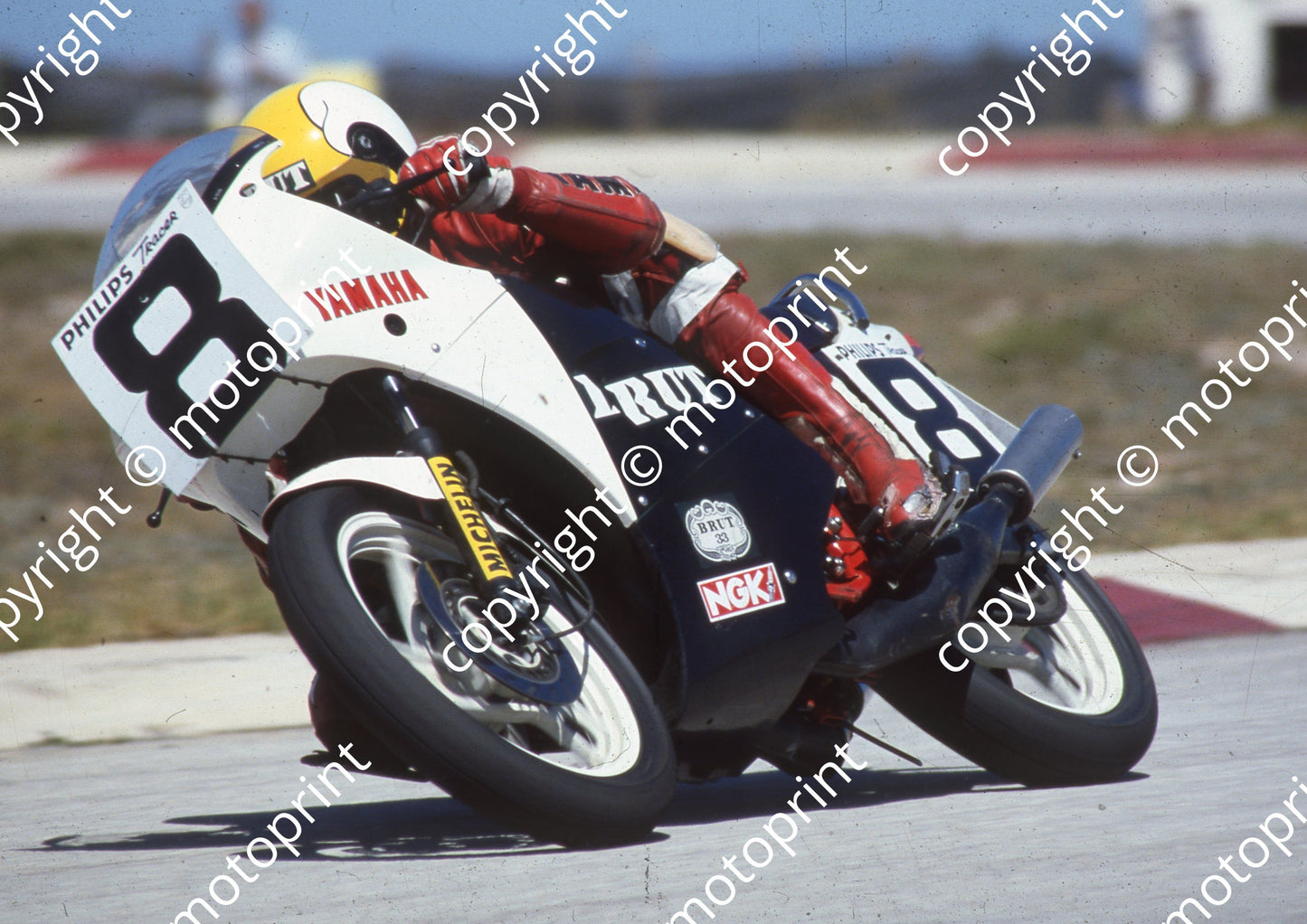 1987 Aldo MC 8 Russell Wood Yamaha RZ250R (Colin Watling Photographic) (47)