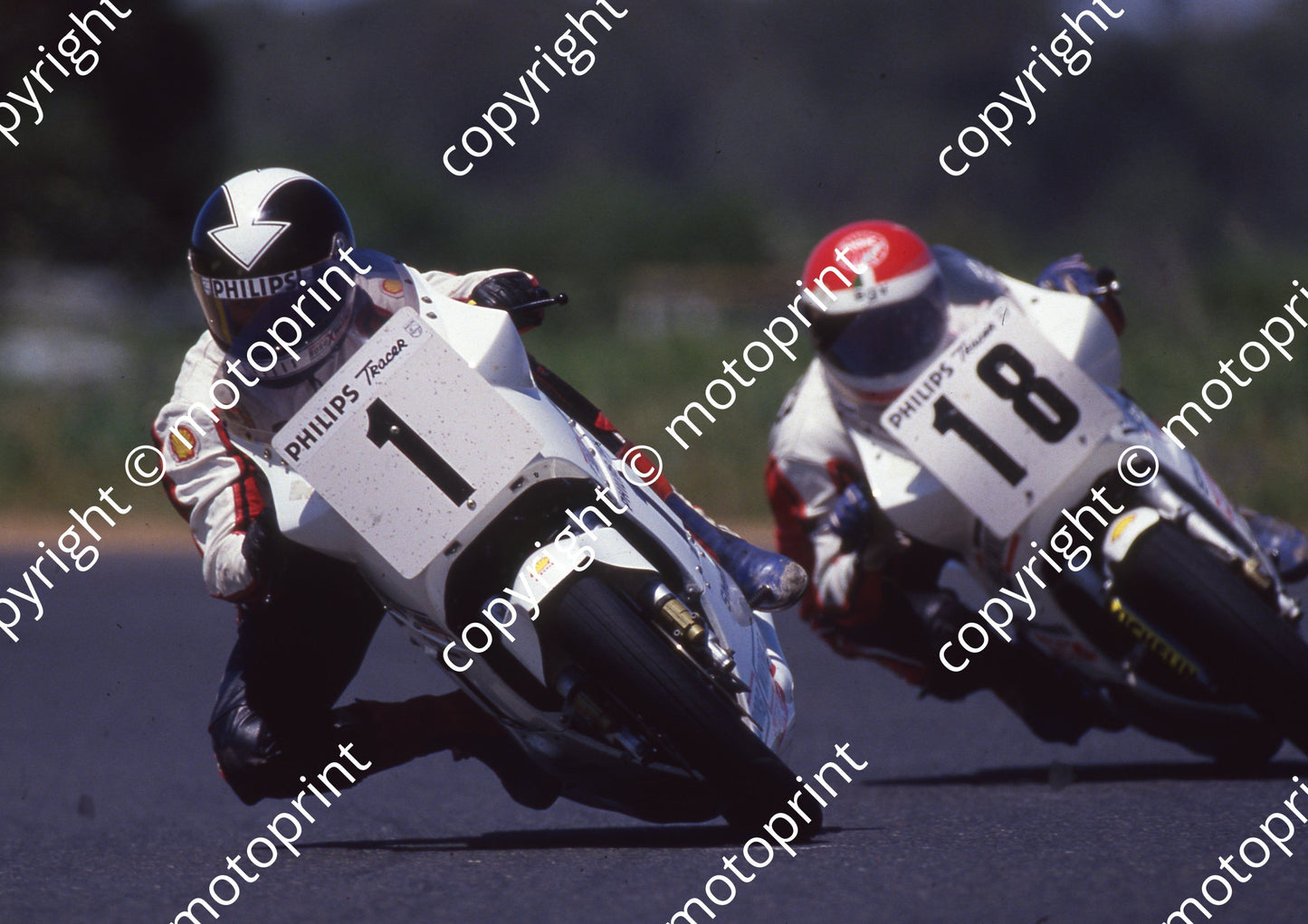 1987 Killarney MC 1 Gavin Ramsay Suzuki RG250 18 Steve Behrens Suzuki RG250 (Colin Watling Photographic) (384)