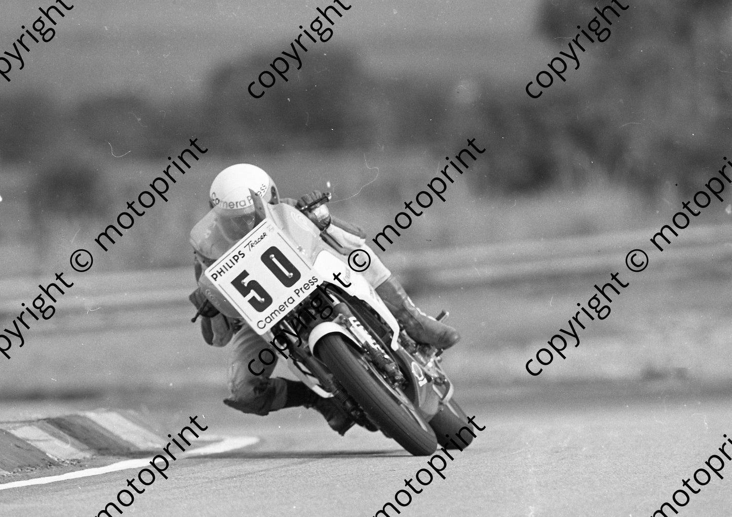 1987 Kya MC 50 Kevin Hellyer Kawasaki KR250 (Colin Watling Photographic) (2)