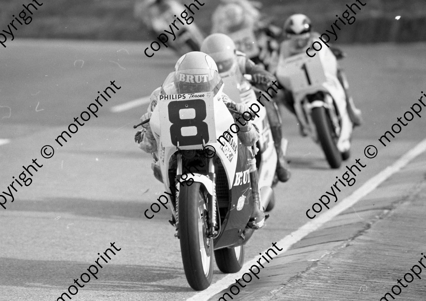 1987 Kya MC 8 Russell Wood Yamaha RZ250R (Colin Watling Photographic) (1)