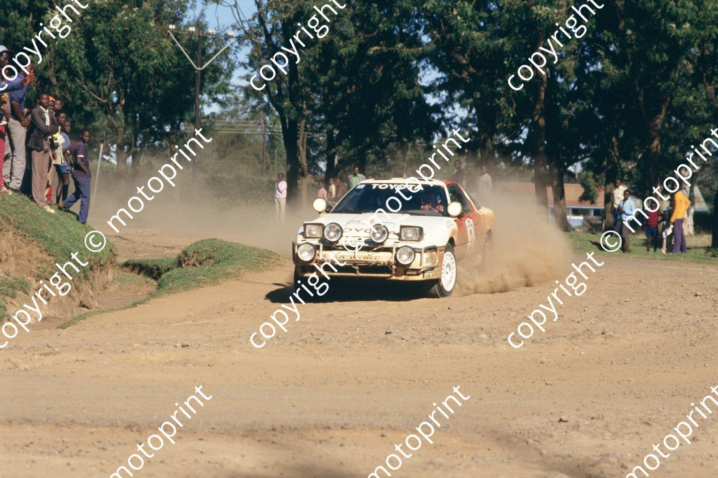 1987 Safari 3 Bjorn Waldegard, Fred Gallagher Toyota Supra (courtesy Roger Swan) (97)
