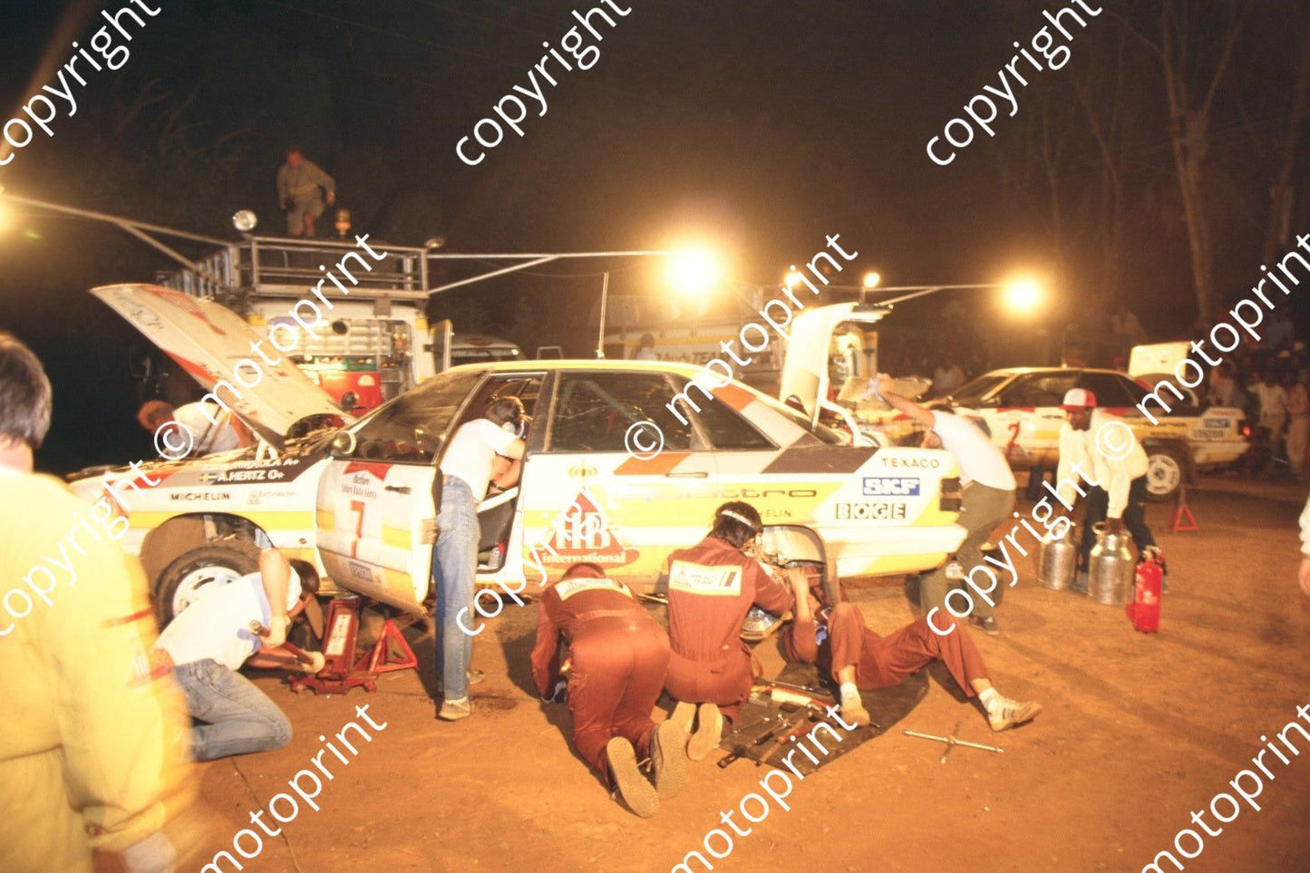 1987 Safari 7 Hannu Mikkola, Arne Hertz Audi 200 Quattro night(RSwan) (20)