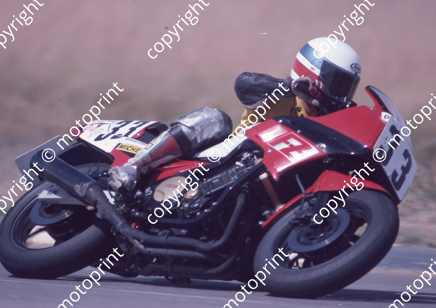 1987 Welkom MC 33 Roger Finch Yamaha FZ750 (Colin Watling Photographic) (20)