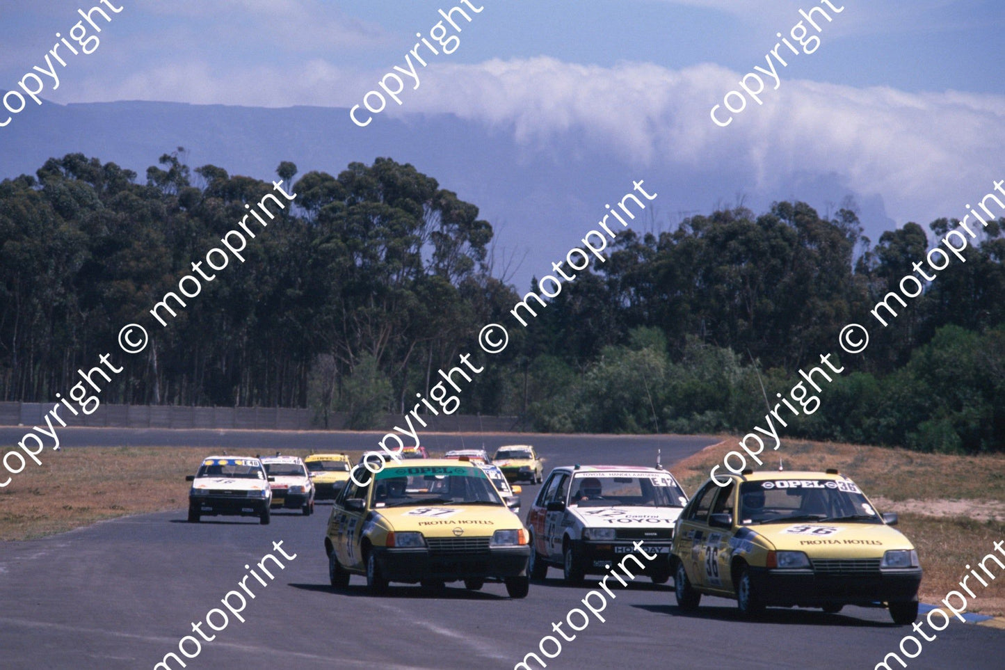 1988 6 hr 37 Chad Wentzel, Colin Hastie_ 36 Neil Stephen Andre van Jaarsveld Opel Kadett Cubs (Roger Swan) (120)