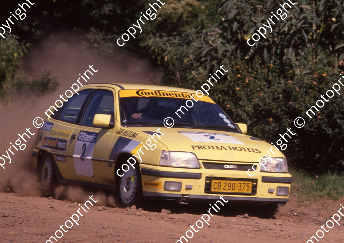 1988 Cape Gp N 2 Jan Hettema, Stuart Pegg Kadett GSi (courtesy Roger Swan) (6)