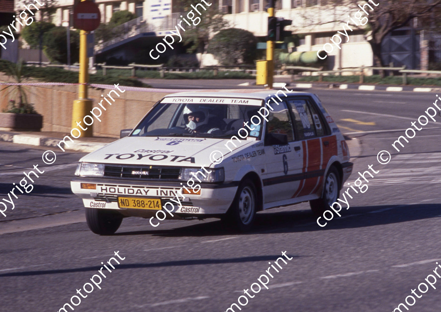 1988 Cape Oct Gp N 6 Serge Damseaux, Vito Bonafede Conquest RSi (courtesy Roger Swan) (42)