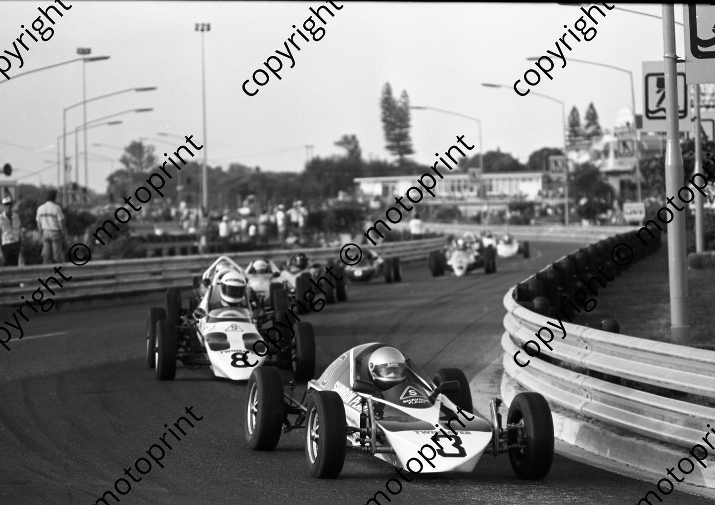1988 Dbn FV 3 Johan Gericke Mantis 12, 8 Bruce Nielsen Harrier MB81 (Colin Watling Photographic) (4)