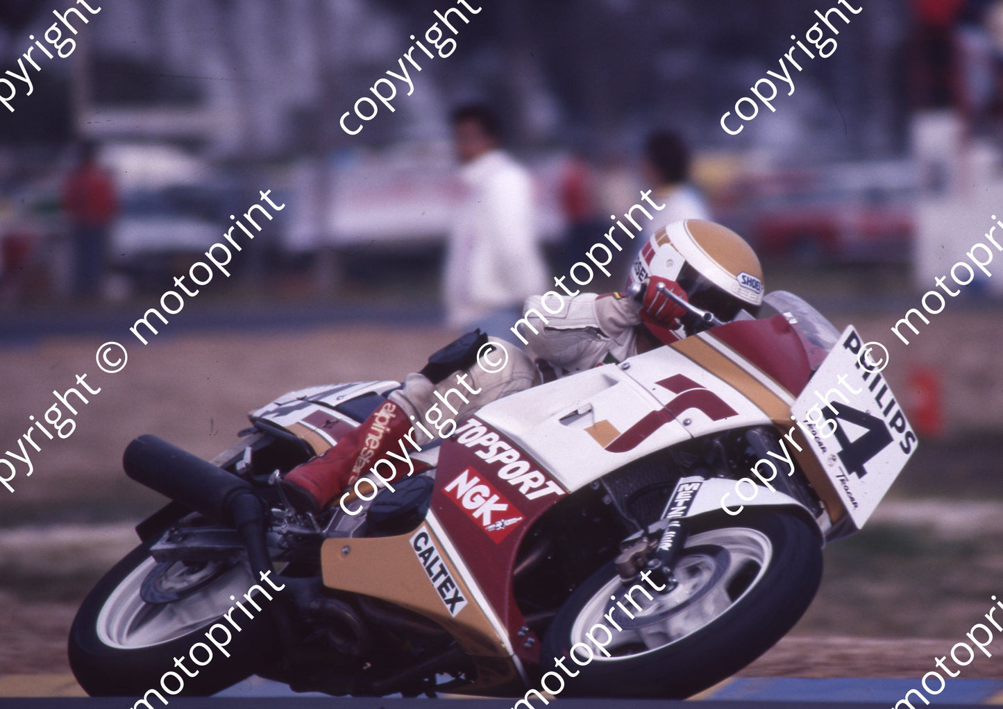 1988 Killarney MC 4 Dave Petersen Petersen Honda VFR (Colin Watling Photographic) (1)