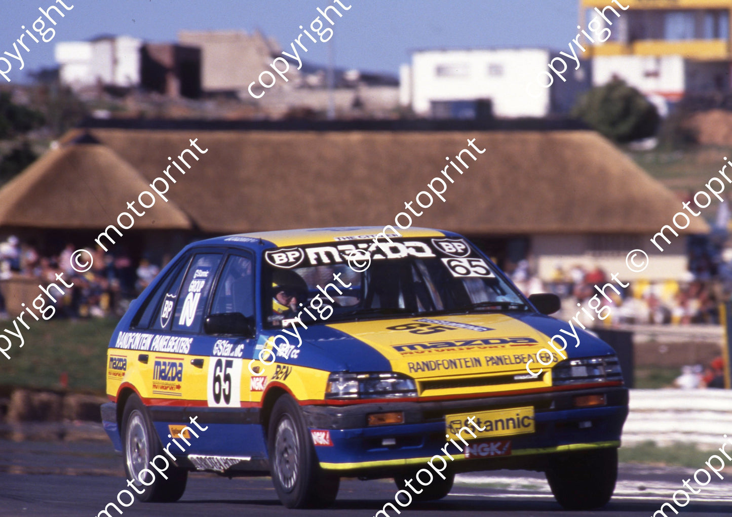 1988 Kya Oct Stannic 65 Ben Morgenrood Mazda 323EGi (R Swan) (7)