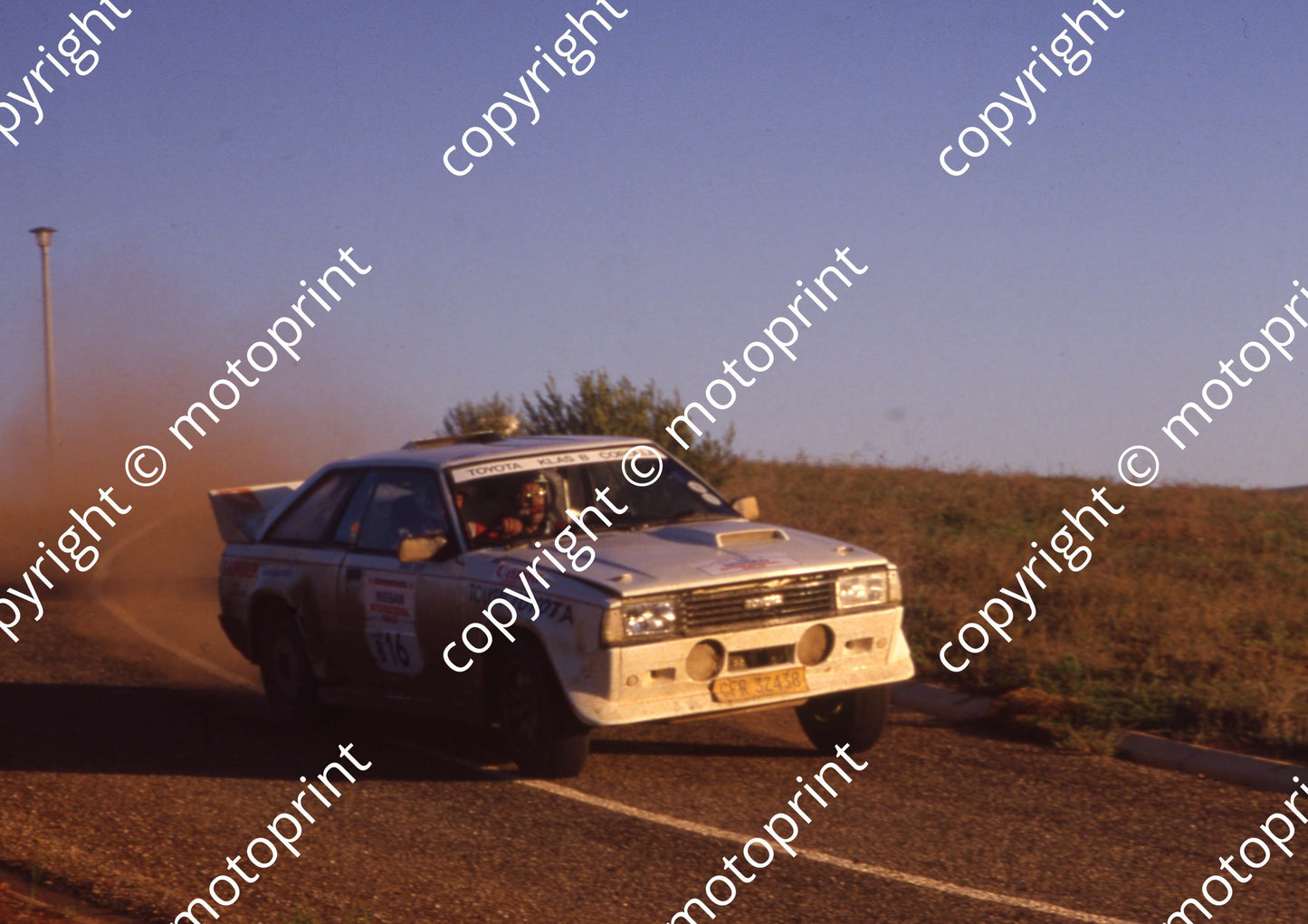 1988 Nissan Intnl 16 B Anderson-Terry, Allen Castley Corolla 2,8 (courtesy Roger Swan) (1)