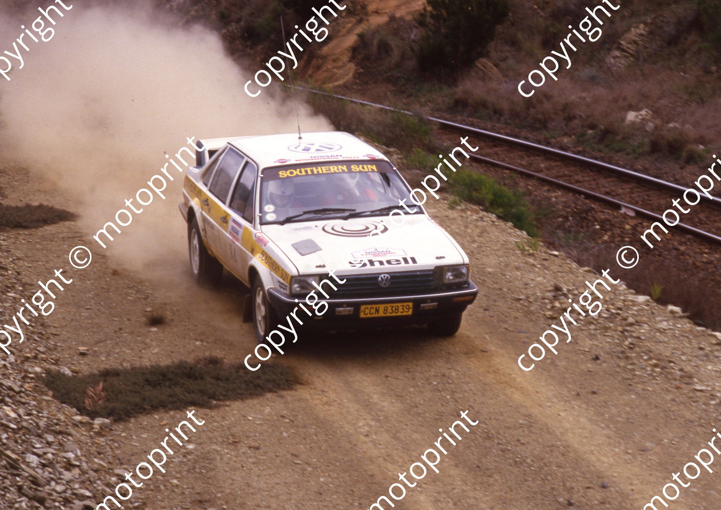 1988 Nissan Intnl 4 Nic de Waal, Guy Hodgson VW Passat Synchro (courtesy Roger Swan) (5)