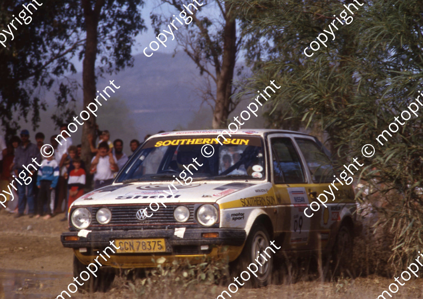 1988 Nissan Intnl 9 Glyn Hall, Martin Botha VW Golf 16V (courtesy Roger Swan) (2)