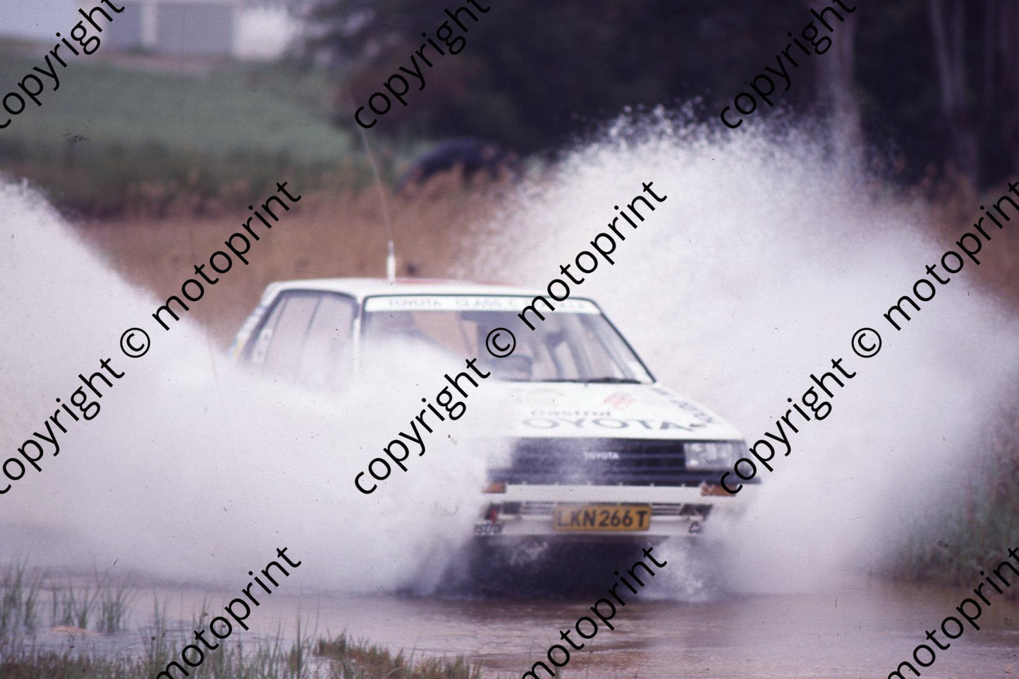 1988 Toyota Dealer Rally 13 Glen Gibbons, Peter Cuffley Conquest NOT PIN SHARP (Colin Watling Photographic) (10)