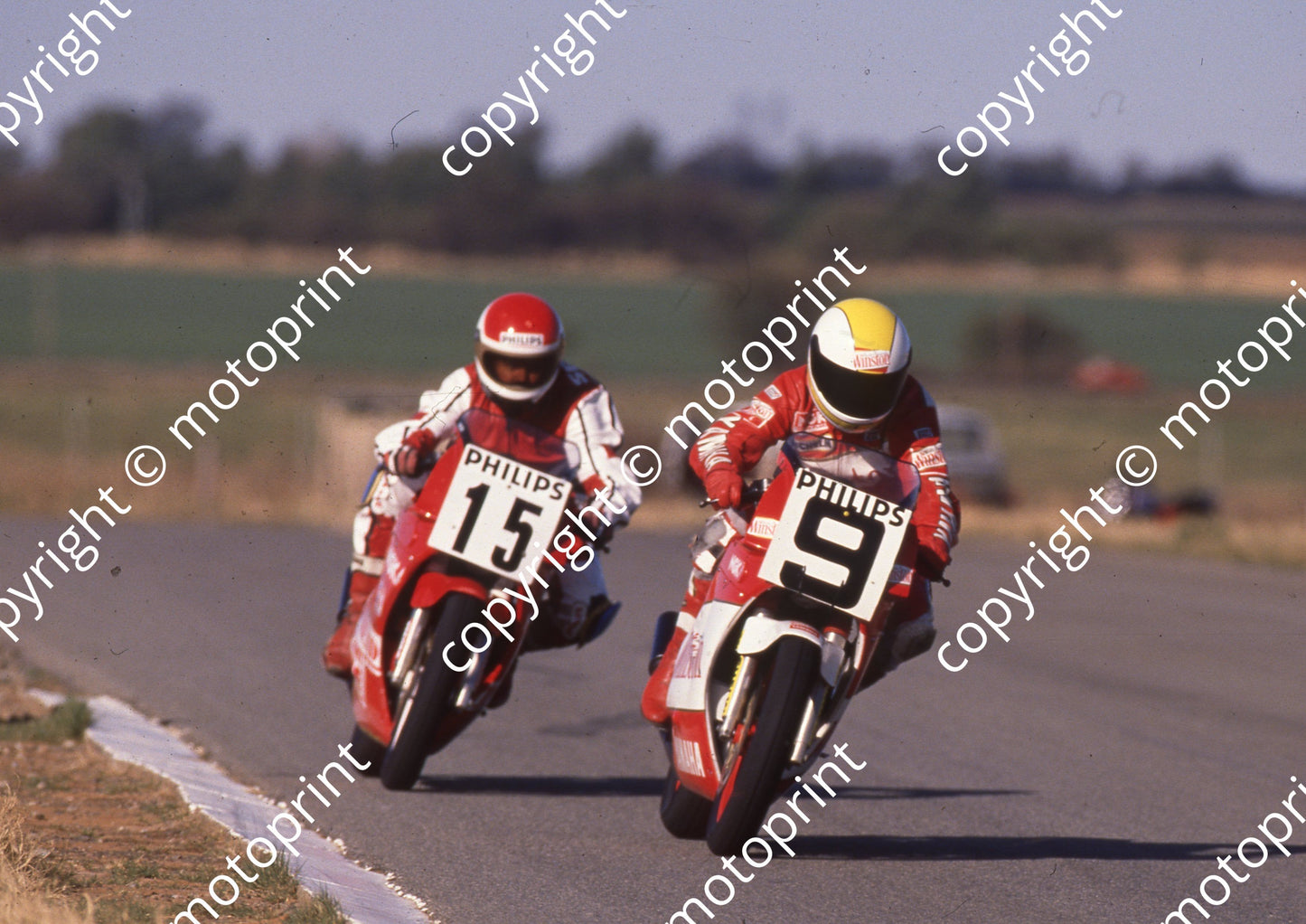 1988 Welkom MC 9 Mitchell Hickey 15 Clive Spencer Yamaha TZR250s (Colin Watling Photographic) (2)