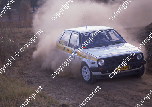 1989 Castrol Intnl rally 1 Sarel vd Merwe, Franz Boshoff Golf (Colin Watling Photographic) (5)