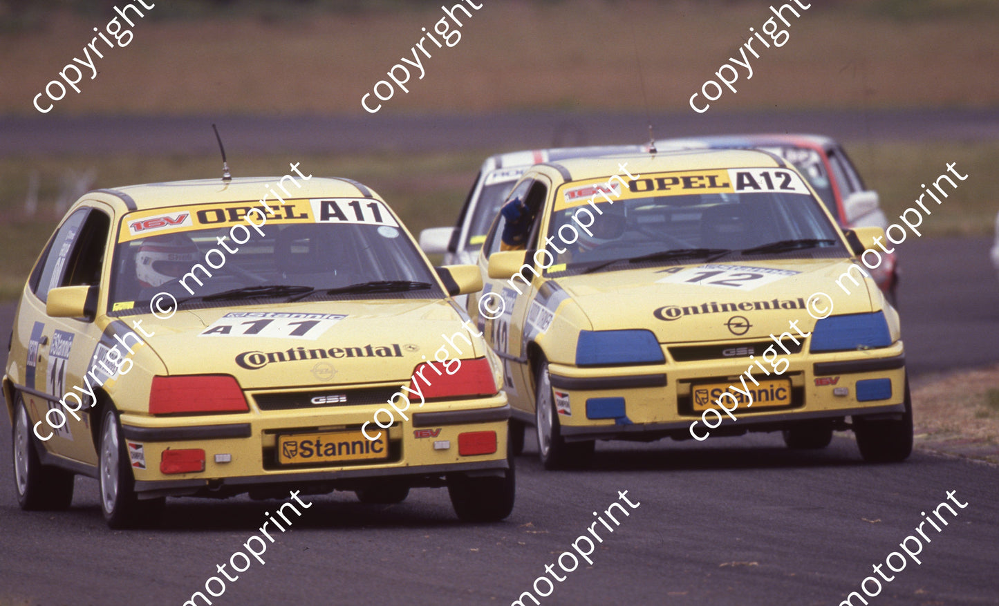 1989 EL Stannic 11 Michael Briggs, 12 Roddy Turner Opels check track (Colin Watling Photographic) (18)