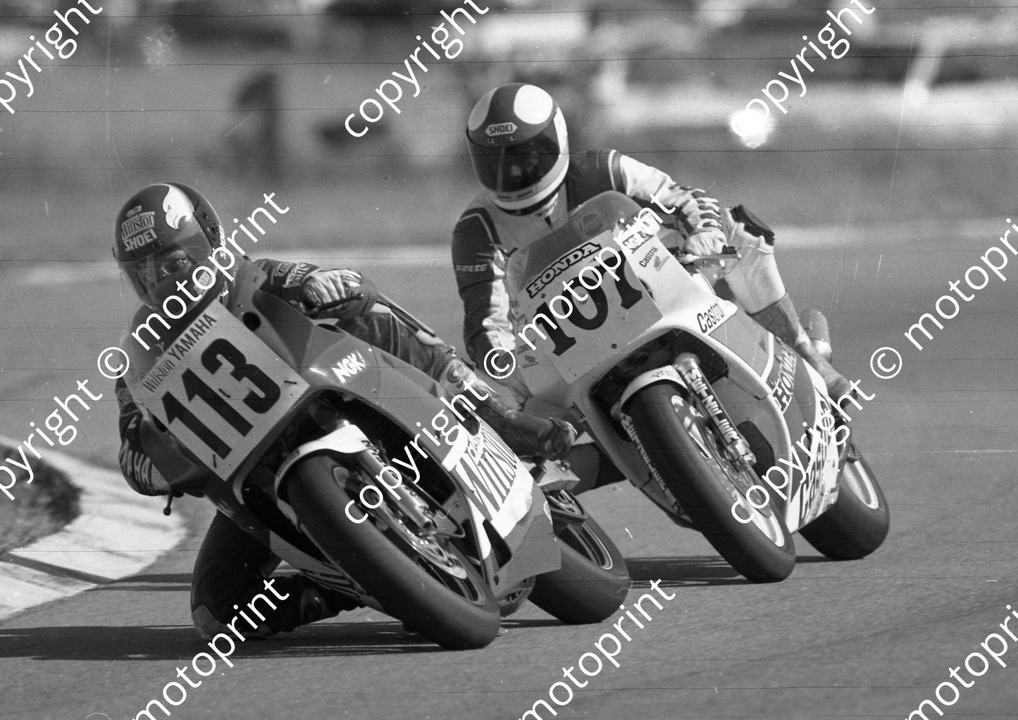 1989 Welkom MC 107 Dave Petersen Honda RC 113 Russell Wood Yamaha FZR (Colin Watling Photographic) (1)