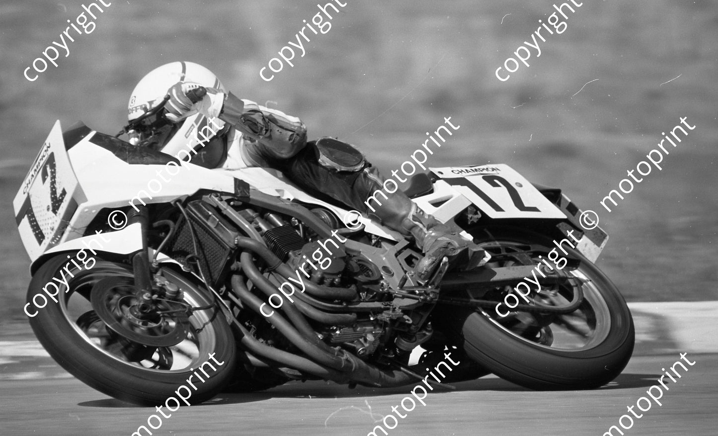 1989 Welkom MC 72 Steve Behrens Suzuki RGV (Colin Watling Photographic) (11)