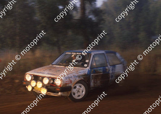 1989 Wesbank Rally 6 Johan Evertse, Steve Harding Golf 11 GTi 16v car damage BLUR ACTION (Colin Watling Photographic) (13)