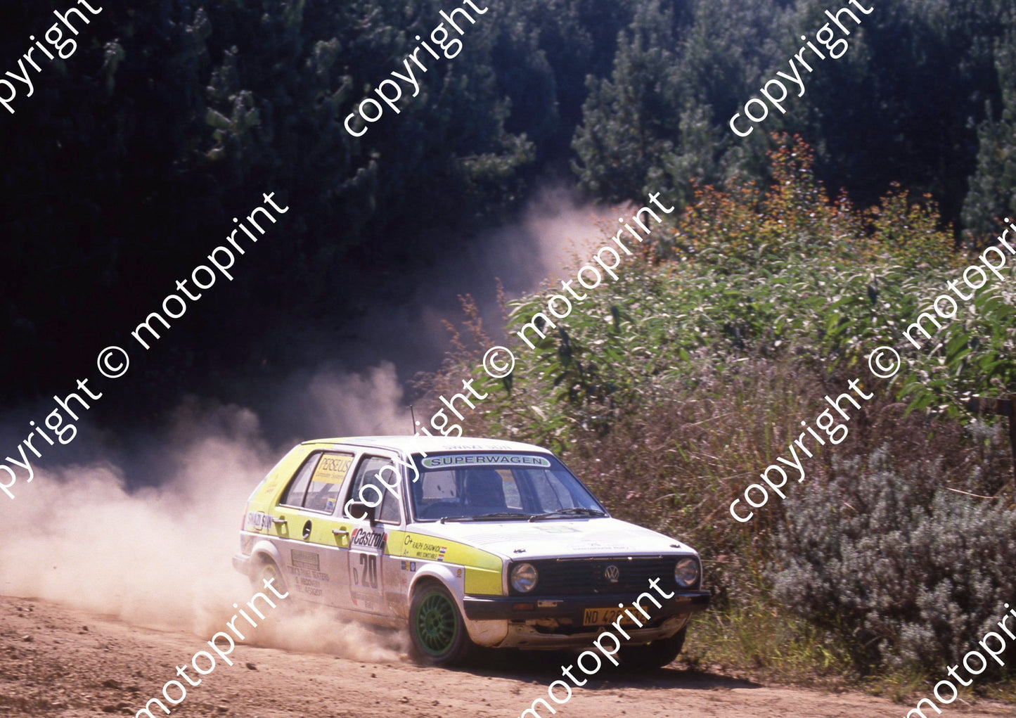 1990 Castrol Intnl 20 Ralph Chadwick, Mike Constable Golf (R Swan) (3)