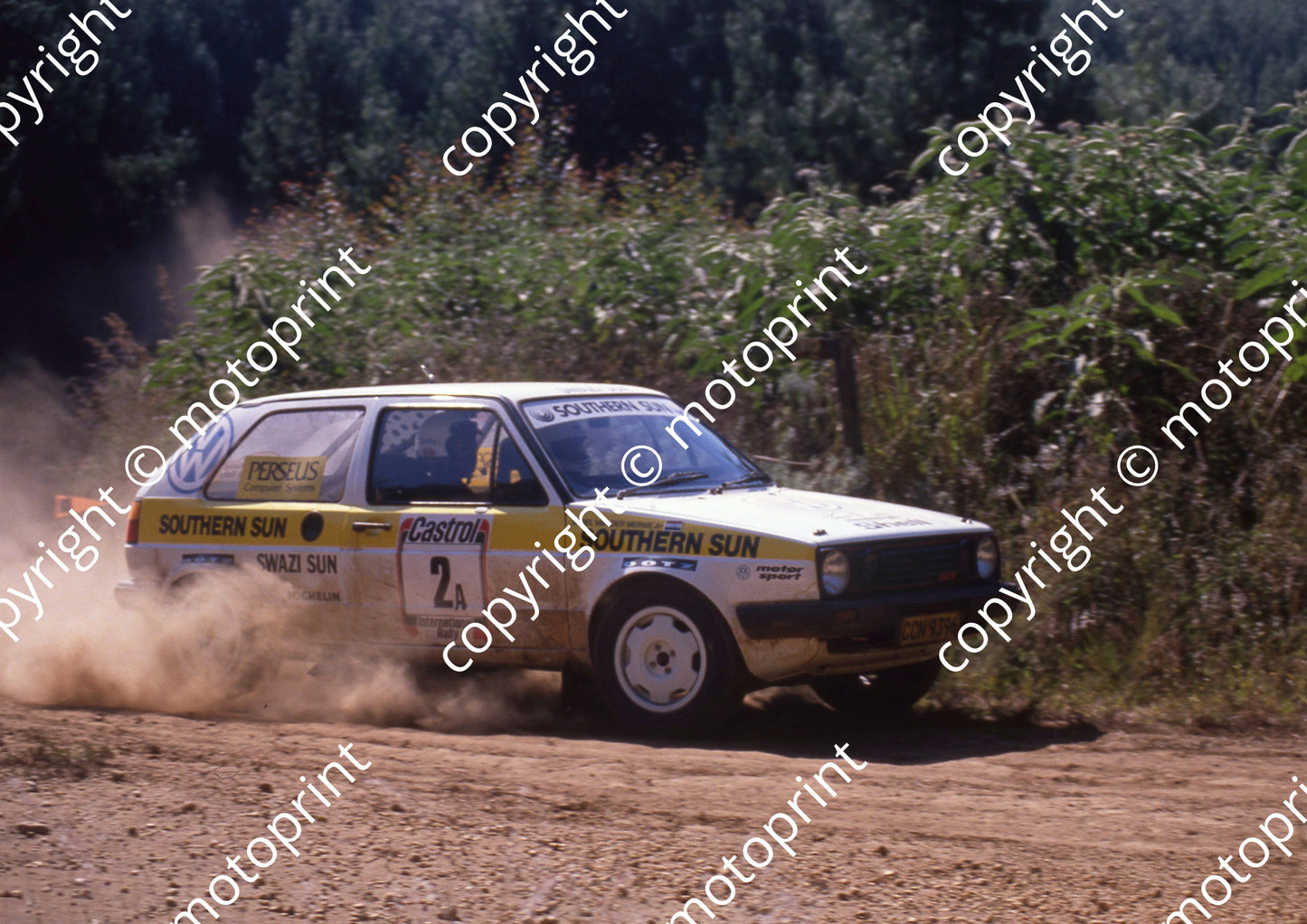 1990 Castrol Intnl 2 Sarel vd Merwe, Franz Boshoff Golf (R Swan) (10)