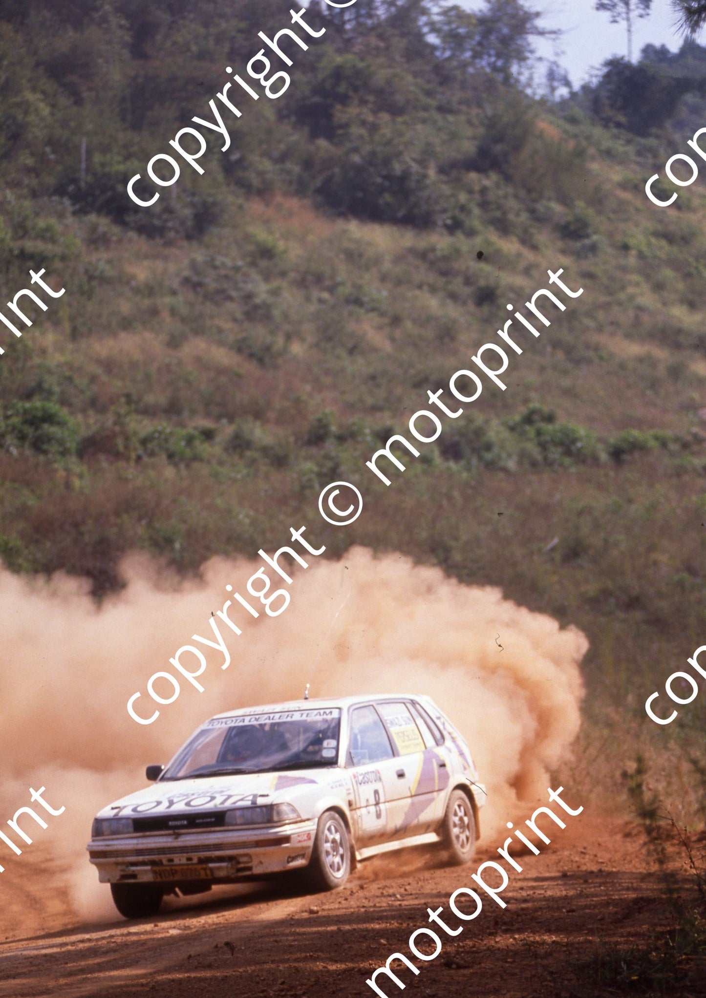 1990 Castrol Intnl 8 Nic de Waal, Guy Hodgson Toyota (R Swan) (6)