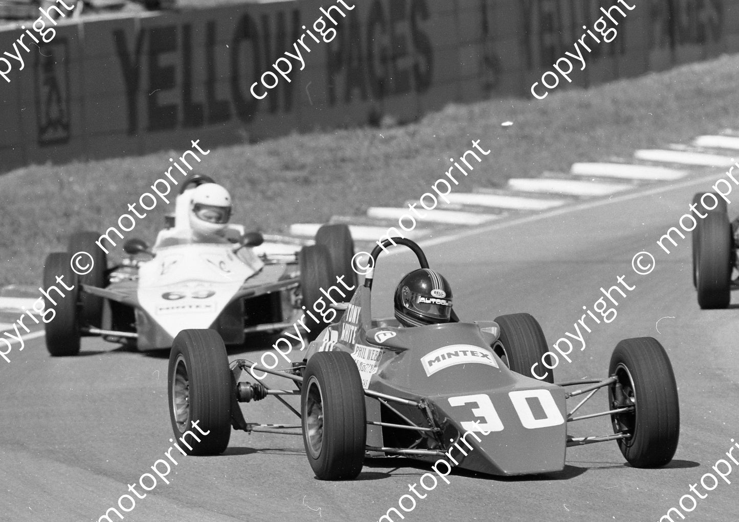 1990 Kya FF 30 Anthony White Ray 82F (Colin Watling Photographic) (1)