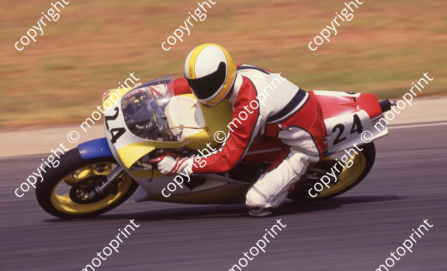 1990 Kya MC 24 Mitchell Hickey Aprilia NOTE DIFF SCHEMES (Colin Watling Photographic) 1 (2)