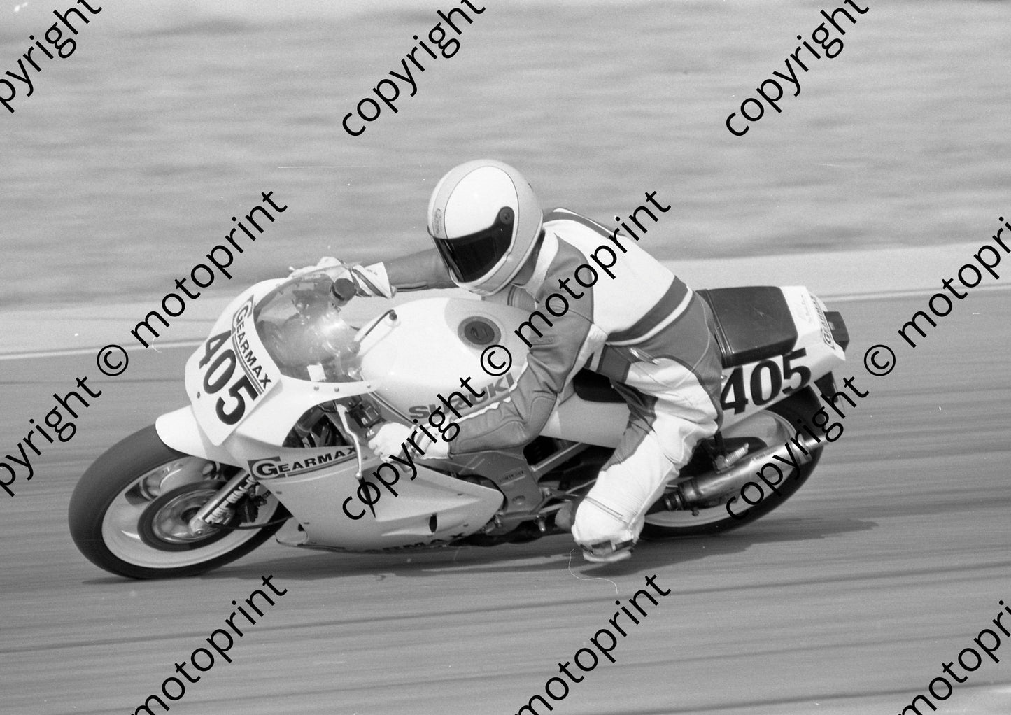 1990 Kya MC 405 Mitchell Hickey Suzuki RGV (Colin Watling Photographic)