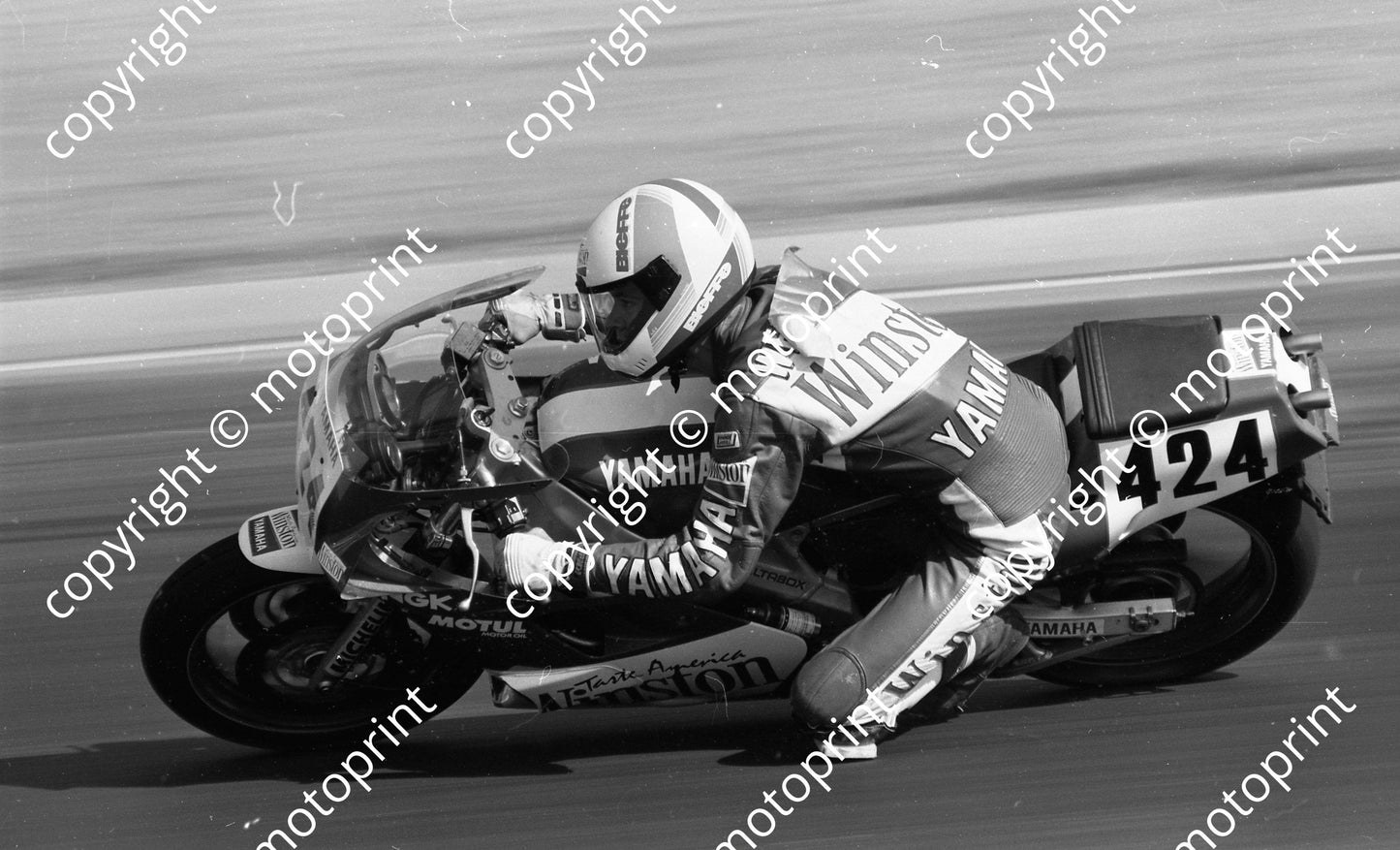 1990 Kya MC 424 Etienne Smuts Yamaha NOTE TAPED OVER NAME ON BACK check (Colin Watling Photographic)518