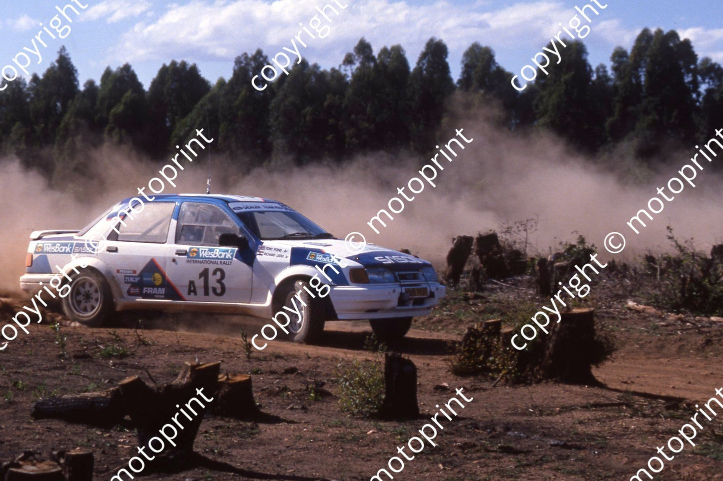 1990 Wesbank 13 Tony Pond, Richard Leeke Ford 2 (courtesy Roger Swan) (5)