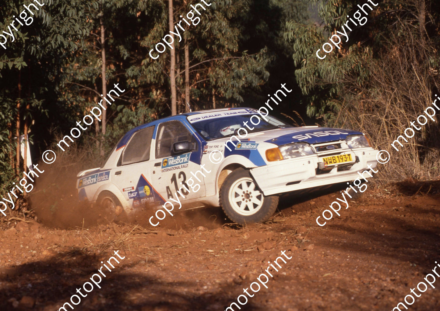 1990 Wesbank 13 Tony Pond, Richard Leeke Ford Sapphire (courtesy Roger Swan) (14)