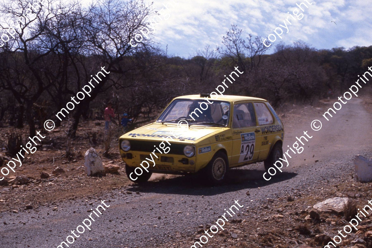 1990 Wesbank 29 John and Cherry Saunders VW 5 (courtesy Roger Swan) (3)