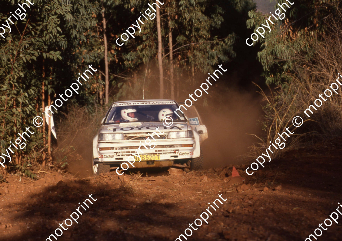 1990 Wesbank 8 Glen Gibbons, Peter Cuffley Toyota (courtesy Roger Swan) (9)
