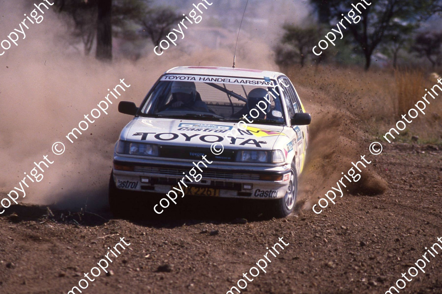 1990 Wesbank 9 Kassie Coetzee, Ivor Peltz Toyota 1 (courtesy Roger Swan) (23)