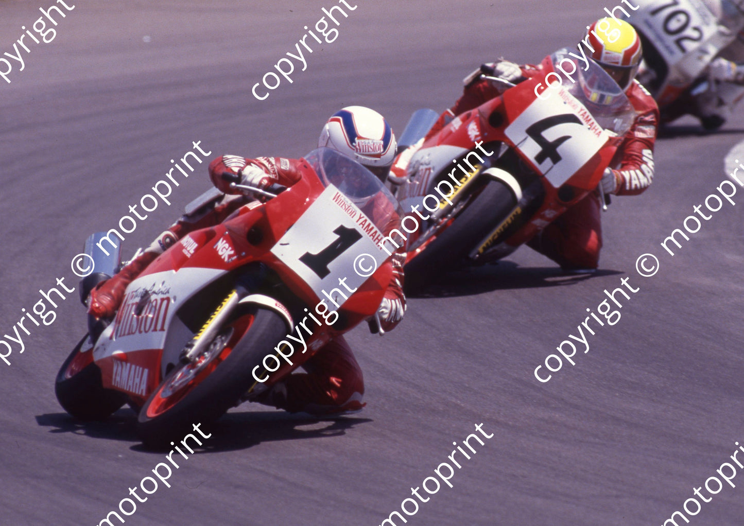 1990 Zkops March 1 Russell Wood, 4 Mark Welthagen Yamaha FZRs (courtesy Roger Swan) (2)